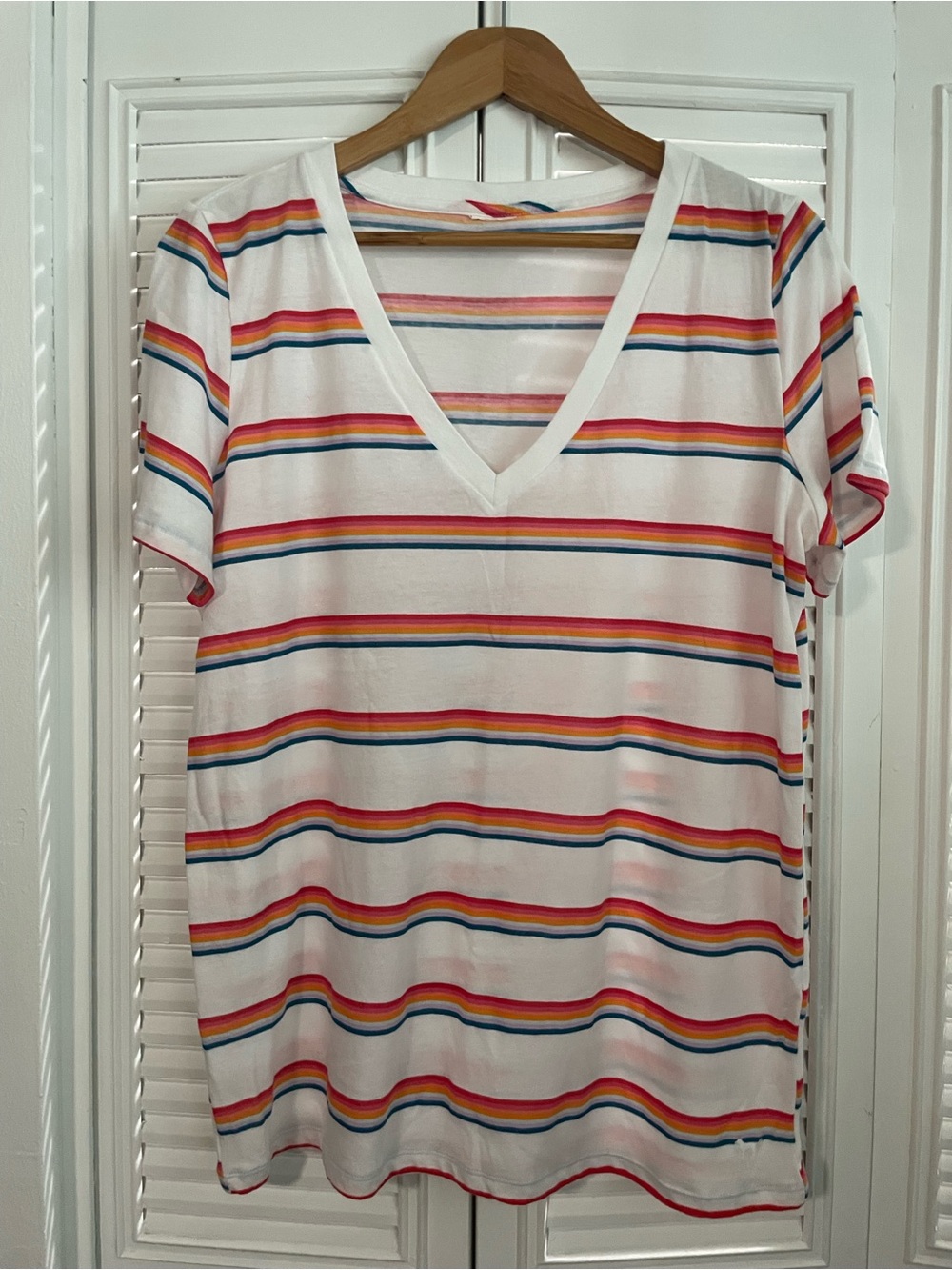 Victoria’s Secret PINK V Neck Rainbow 🌈 Striped Tee